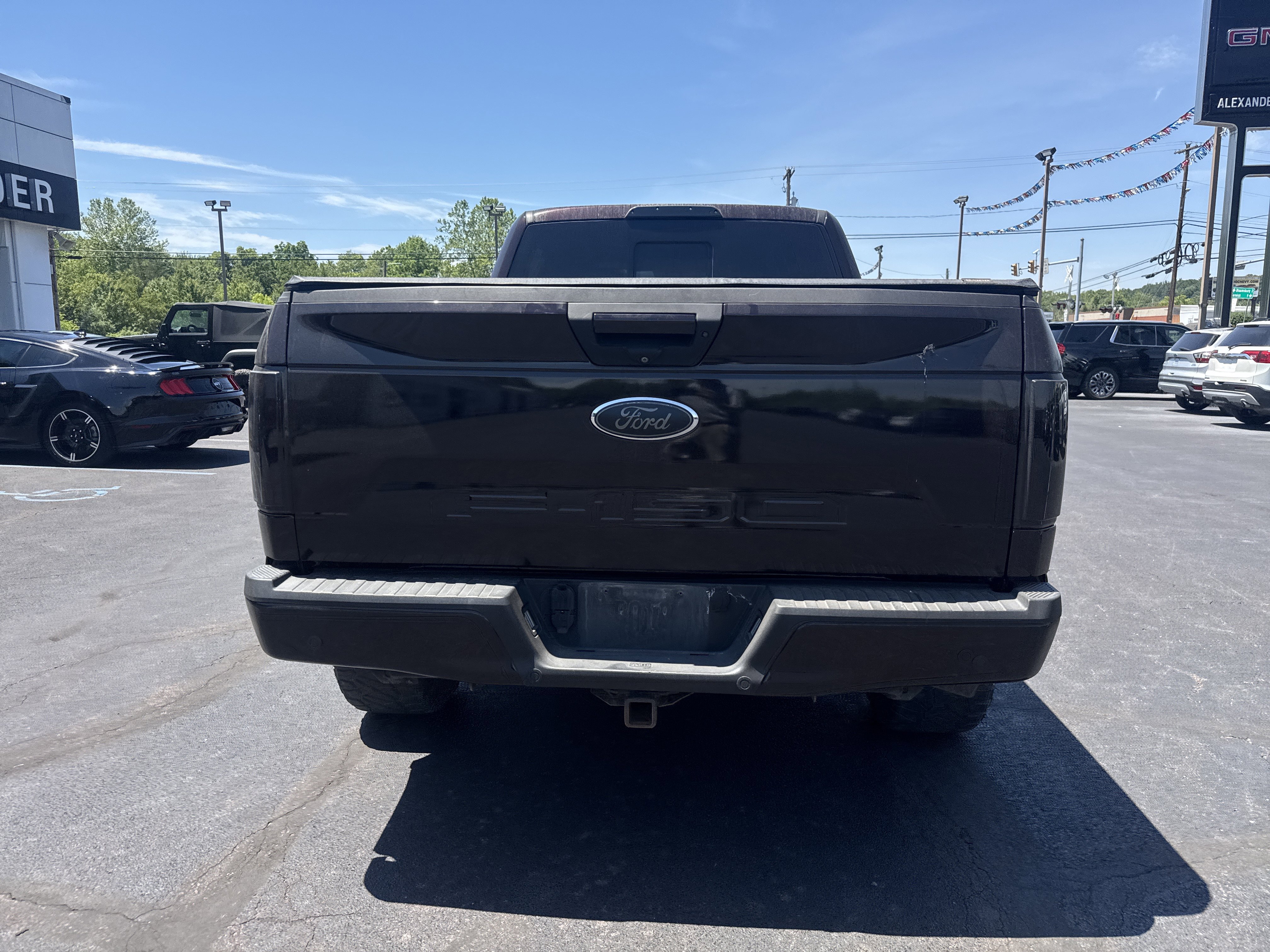 Used 2018 Ford F150 XLT w/ Equipment Group 302A Luxury AWD/4WD video 4