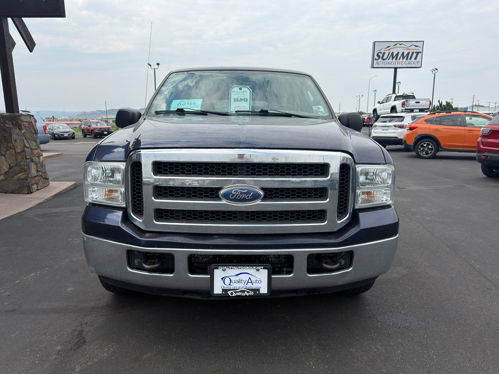 Used 2005 Ford Excursion XLT RWD image 3