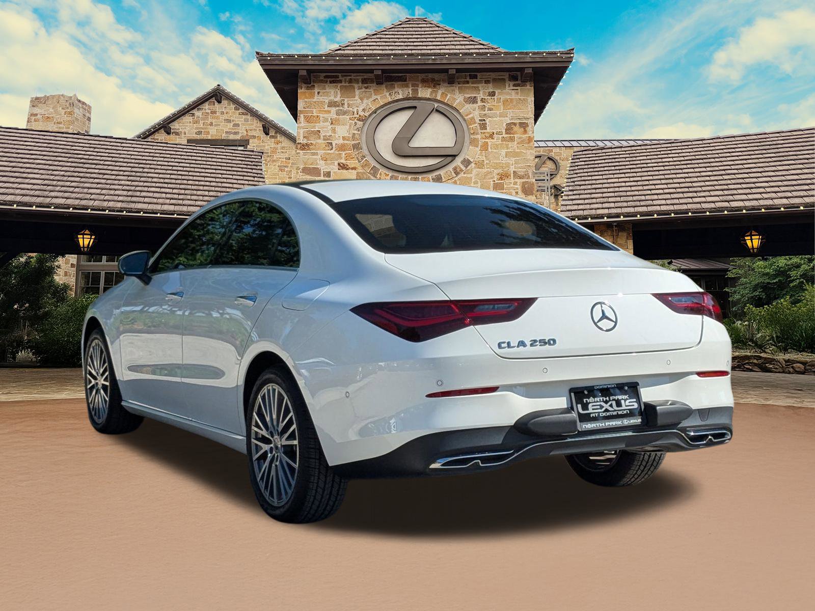 Used 2025 Mercedes-Benz CLA 250 image 3