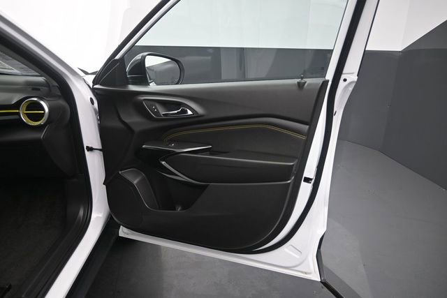 Certified 2025 Chevrolet Trax ACTIV FWD image 20