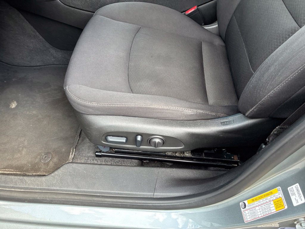 Used 2024 Chevrolet Malibu LT FWD image 13