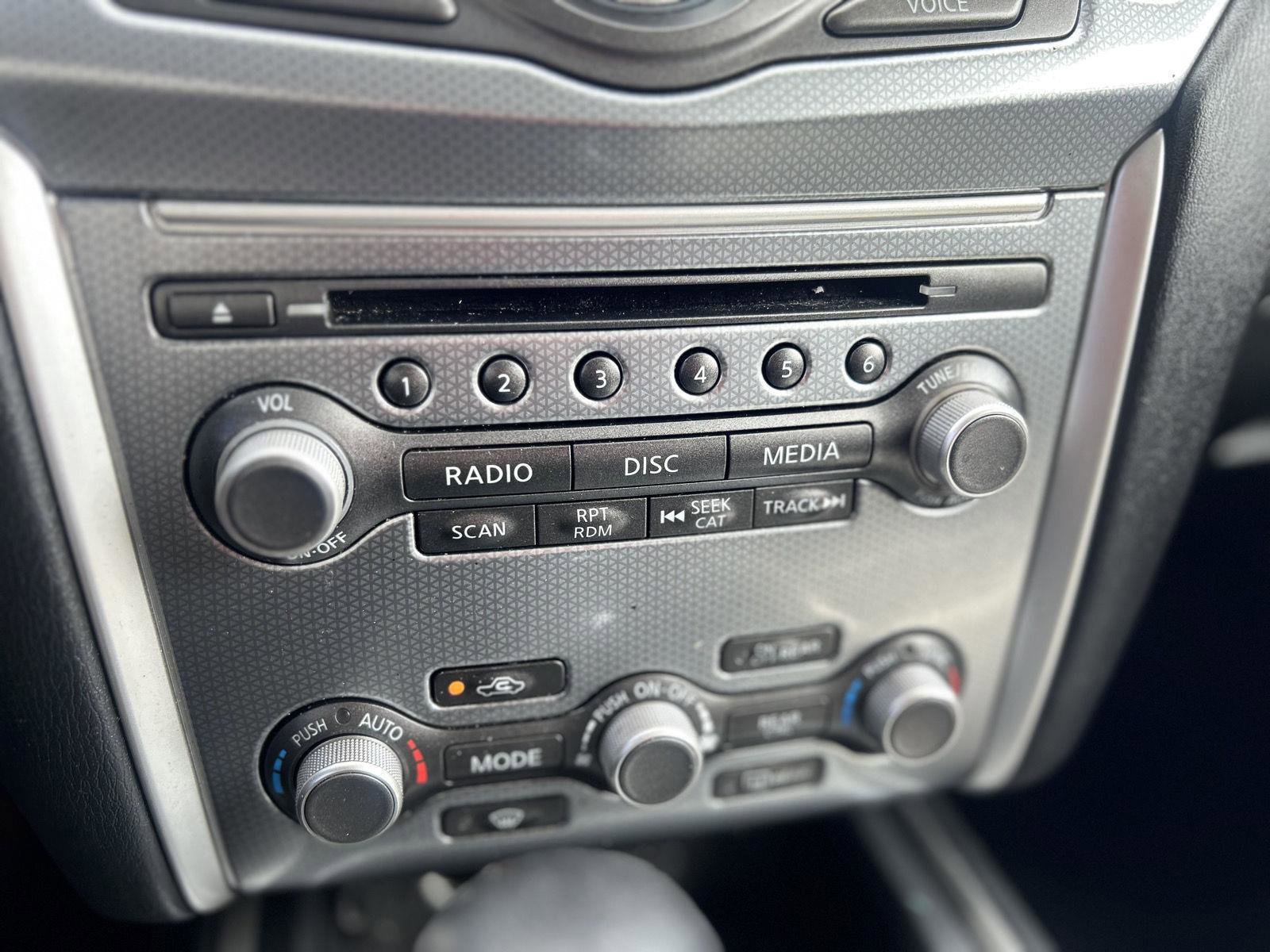 Used 2019 Nissan Pathfinder SL AWD/4WD image 26