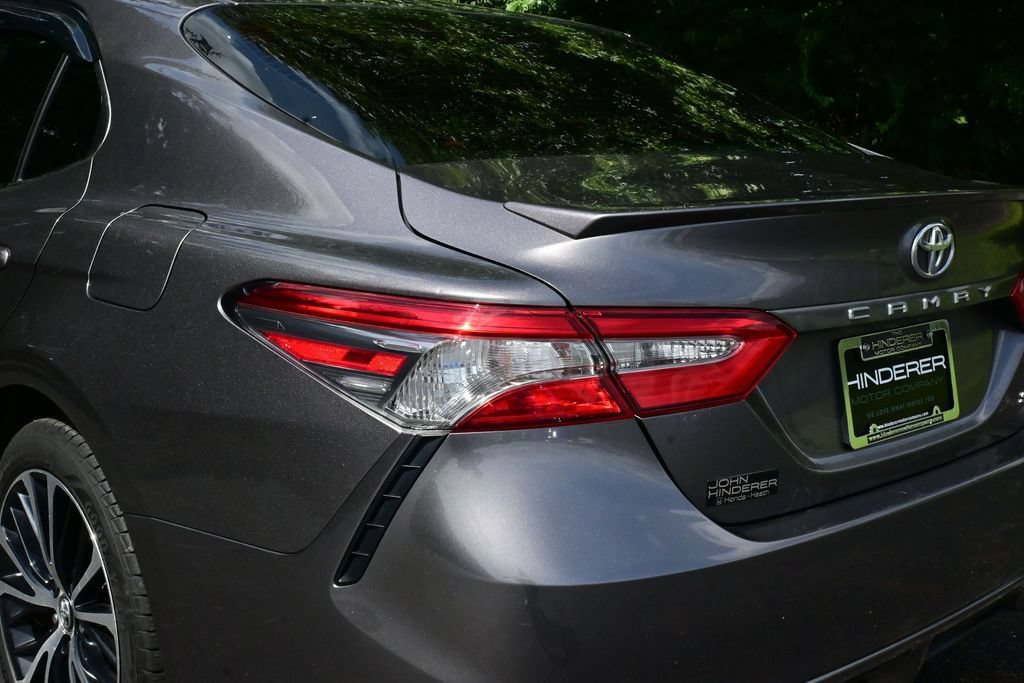 Used 2018 Toyota Camry SE w/ Moonroof Package FWD image 47