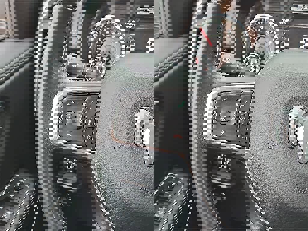 Used 2021 RAM 1500 Laramie image 17