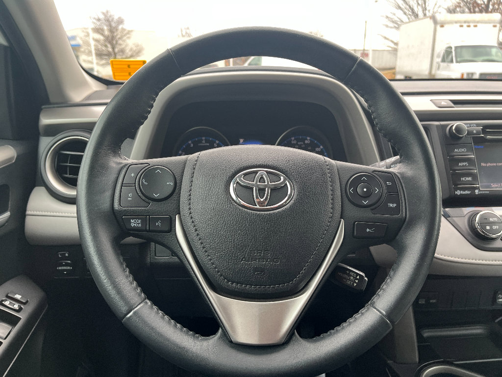 Used 2018 Toyota RAV4 XLE image 31