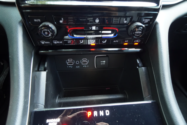 Used 2021 Hyundai Palisade Limited AWD/4WD image 17