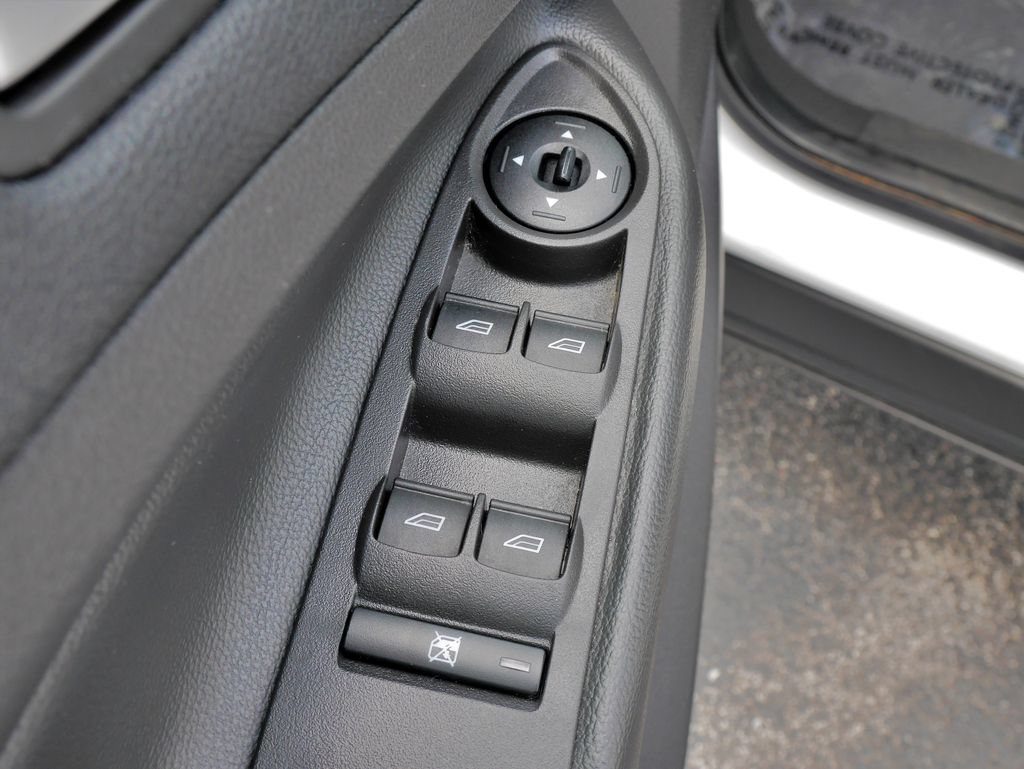 Used 2018 Ford Escape SE w/ SE Sport Appearance Package AWD/4WD image 20