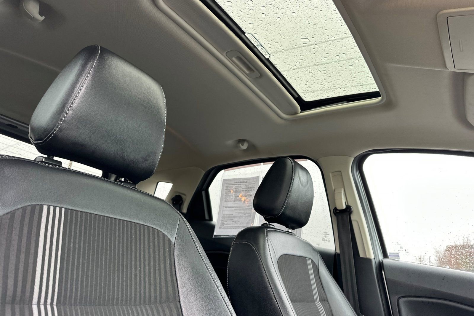 Used 2020 Ford EcoSport SES image 17