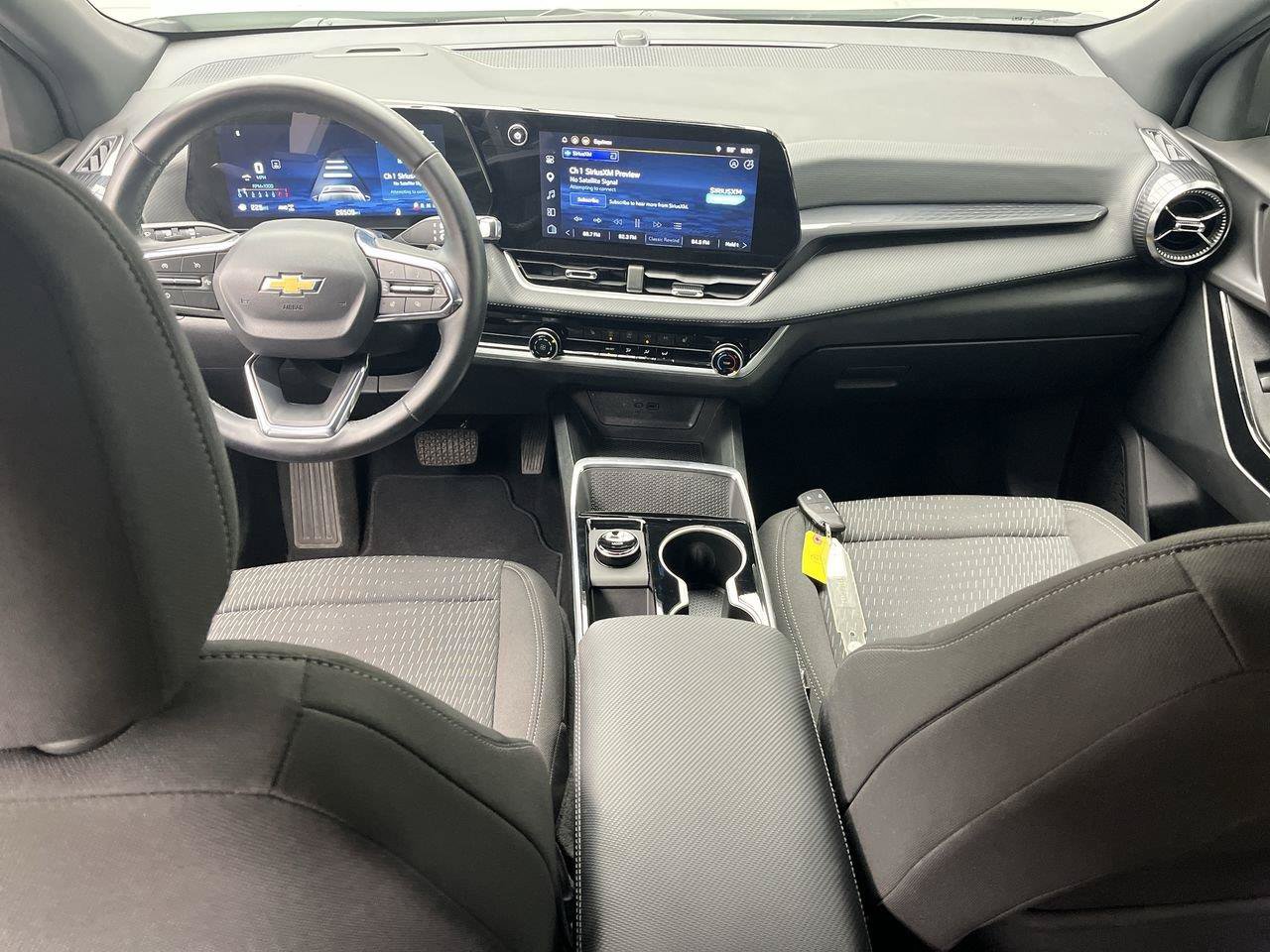 Certified 2026 Chevrolet Equinox LT AWD/4WD image 4