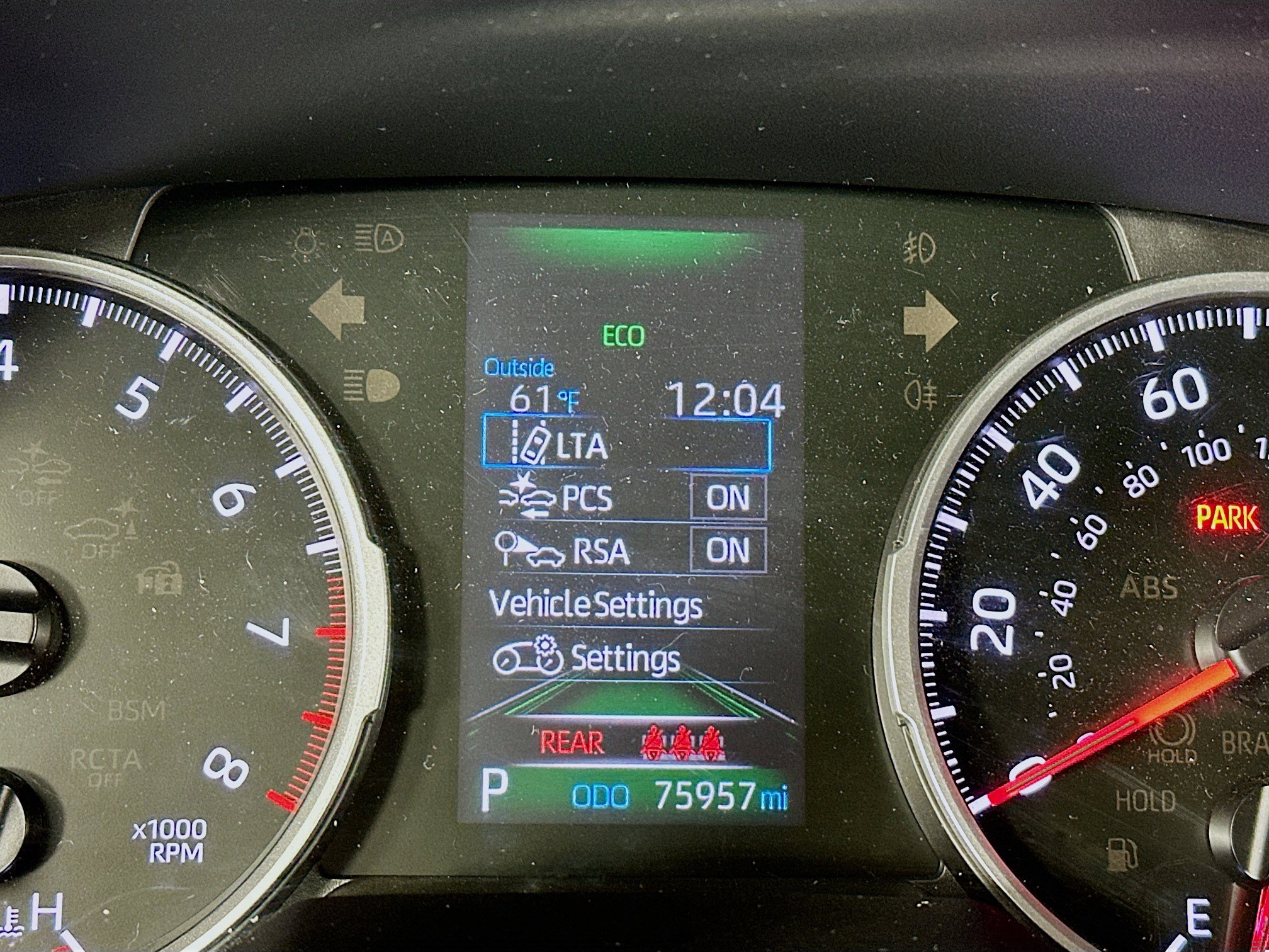 Used 2021 Toyota RAV4 LE AWD/4WD image 17