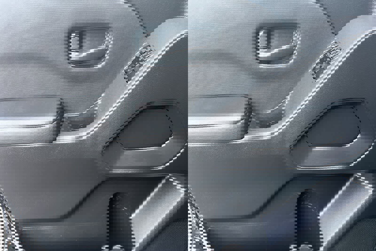 Used 2022 Nissan Frontier S w/ Technology Package image 12