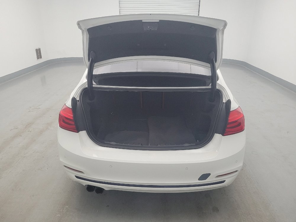 Used 2017 BMW 330i Sedan w/ Premium Package RWD image 29