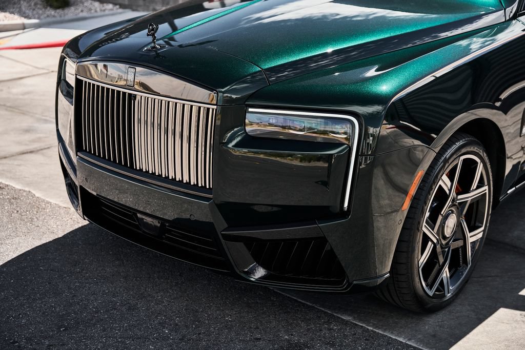Used 2026 Rolls-Royce Cullinan Black Badge AWD/4WD image 17