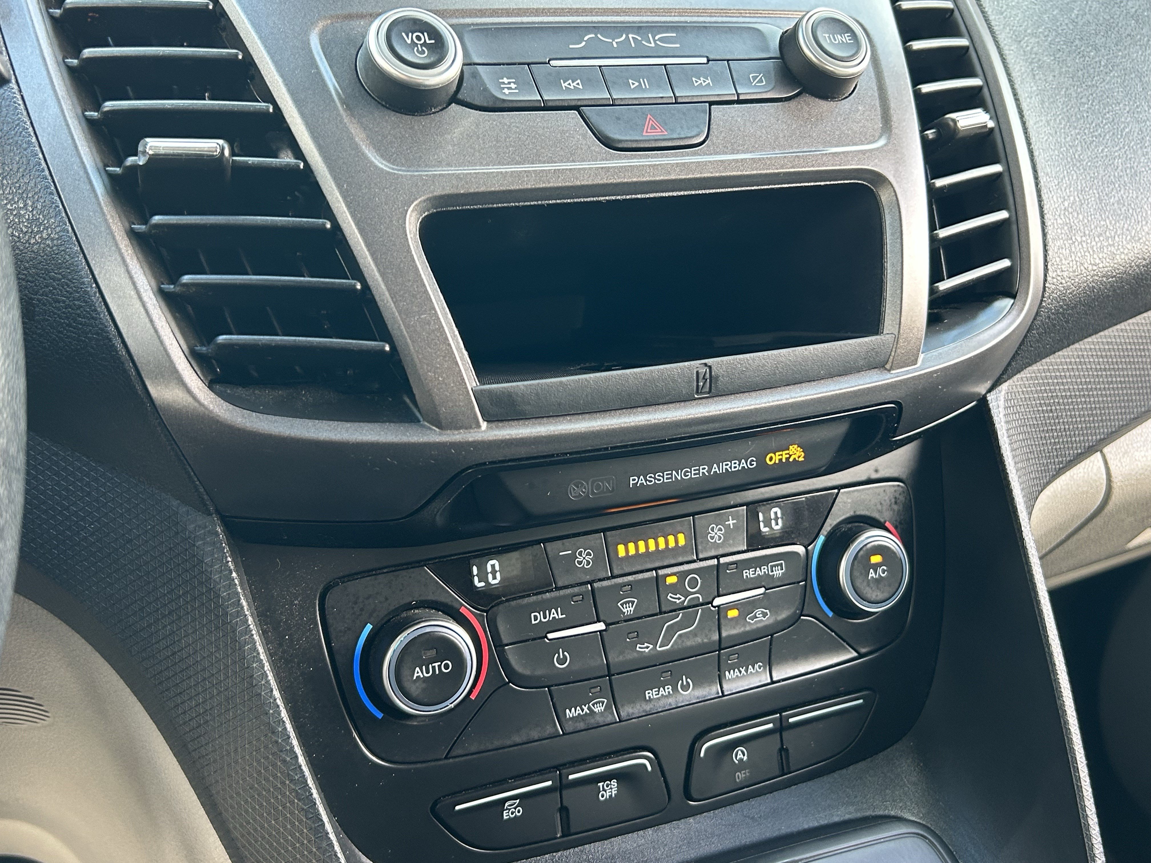 Used 2020 Ford Transit Connect XLT FWD image 24