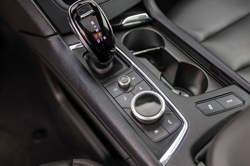 Used 2024 Cadillac XT5 Premium Luxury image 22