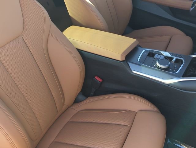 Used 2026 BMW 230i Coupe w/ Convenience Package image 11