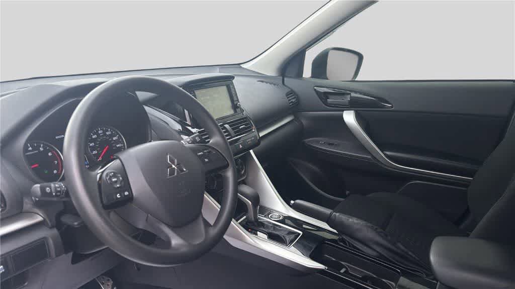 Used 2025 Mitsubishi Eclipse Cross ES AWD/4WD image 5