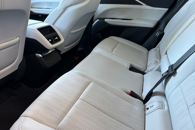 Certified 2024 Cadillac Lyriq Sport AWD/4WD image 12