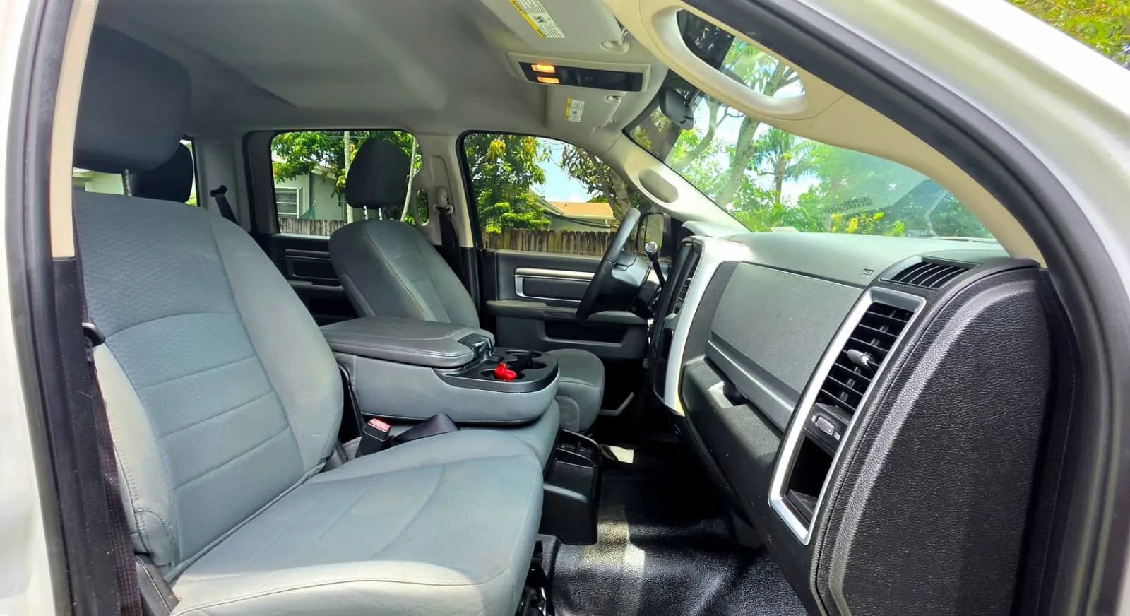 Used 2018 RAM 3500 SLT w/ Protection Group AWD/4WD image 8