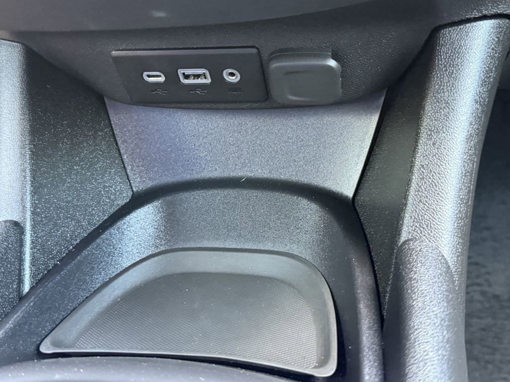 Used 2025 Chevrolet Malibu RS FWD image 26
