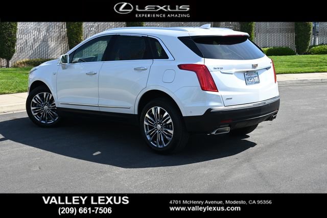Used 2018 Cadillac XT5 Premium Luxury w/ Driver Assist Package image 4