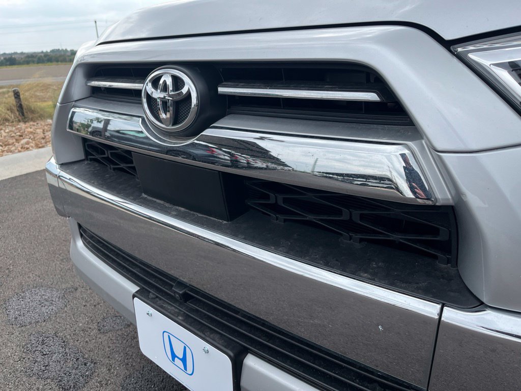 Used 2023 Toyota 4Runner Limited AWD/4WD image 15