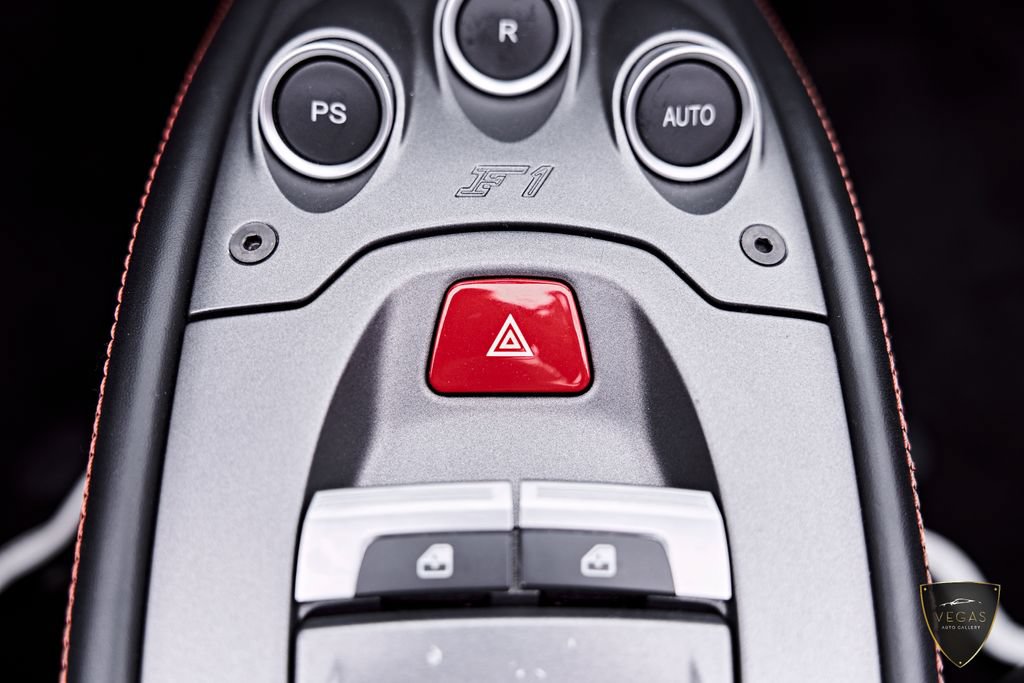 Used 2014 Ferrari 458 Spider RWD image 79