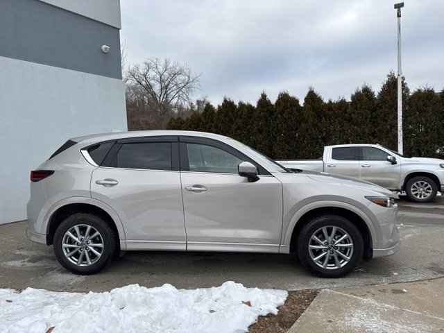 Used 2024 MAZDA CX-5 AWD 2.5 S w/ Select Package image 2