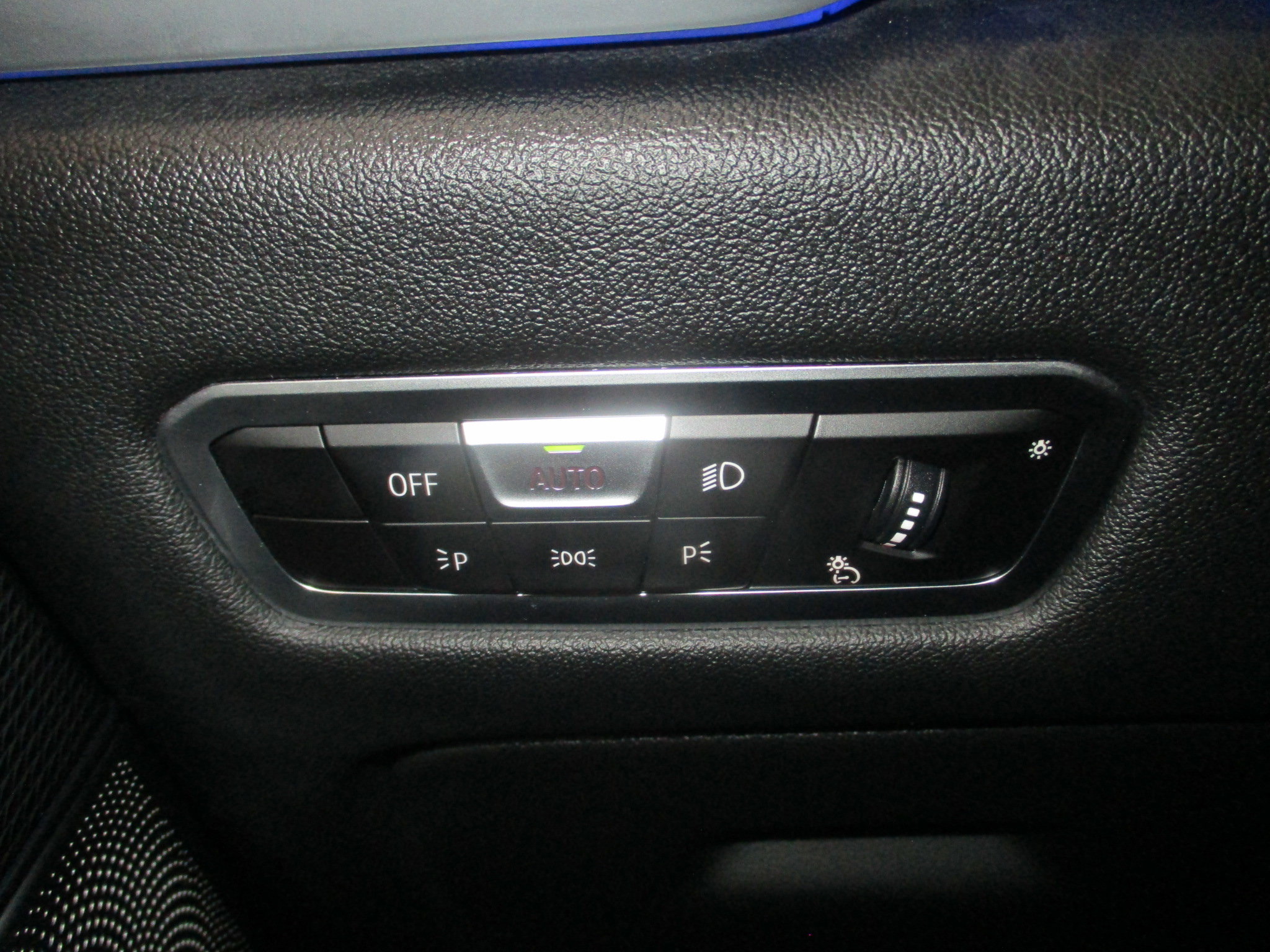 Used 2022 BMW X5 M50i w/ Executive Package AWD/4WD image 26