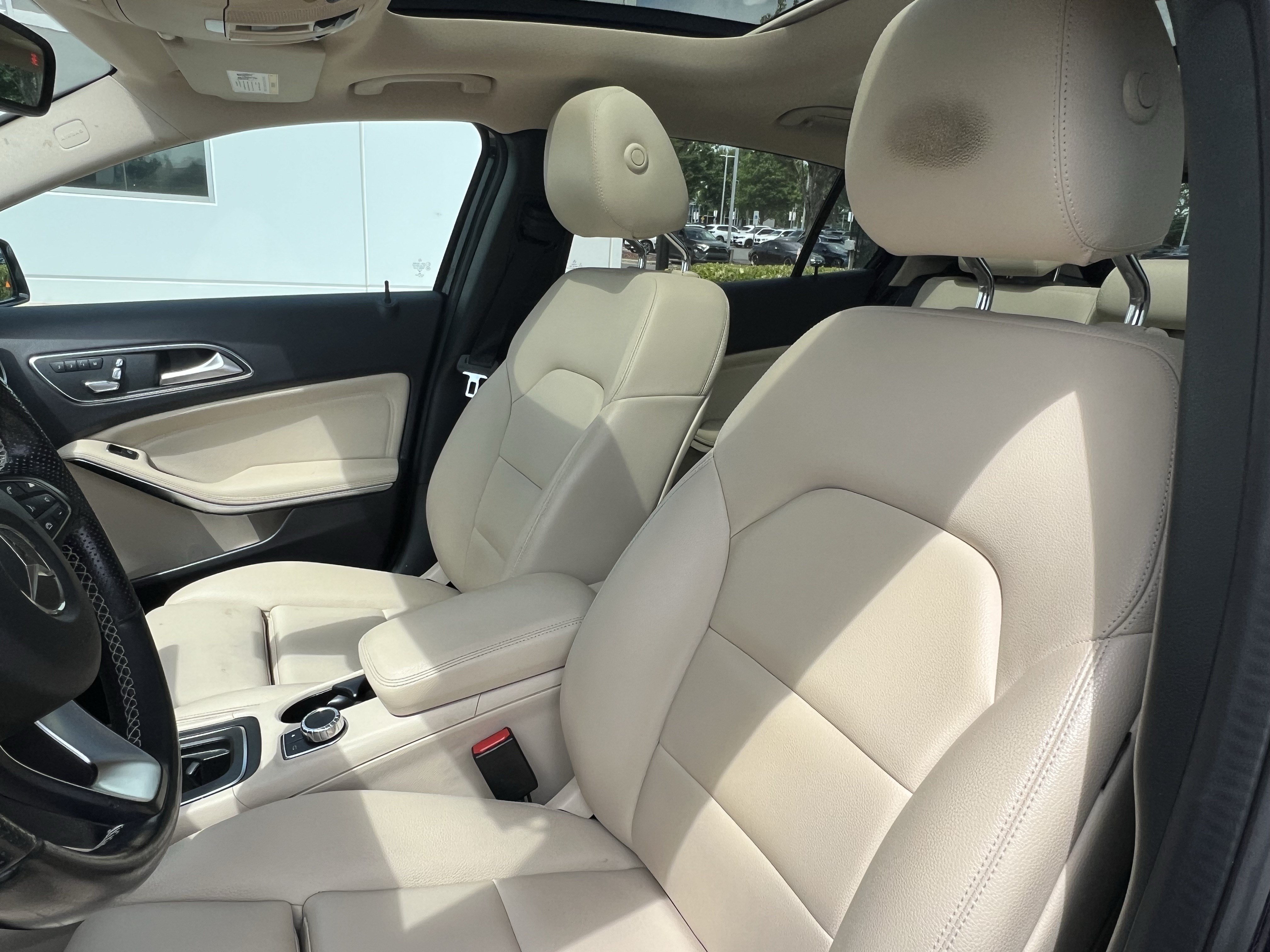 Used 2019 Mercedes-Benz GLA 250 image 16