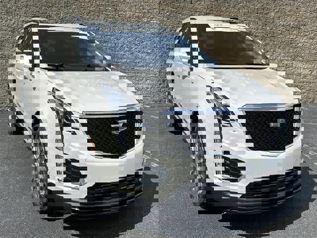 Certified 2023 Cadillac XT5 Sportv w/ Technology Package