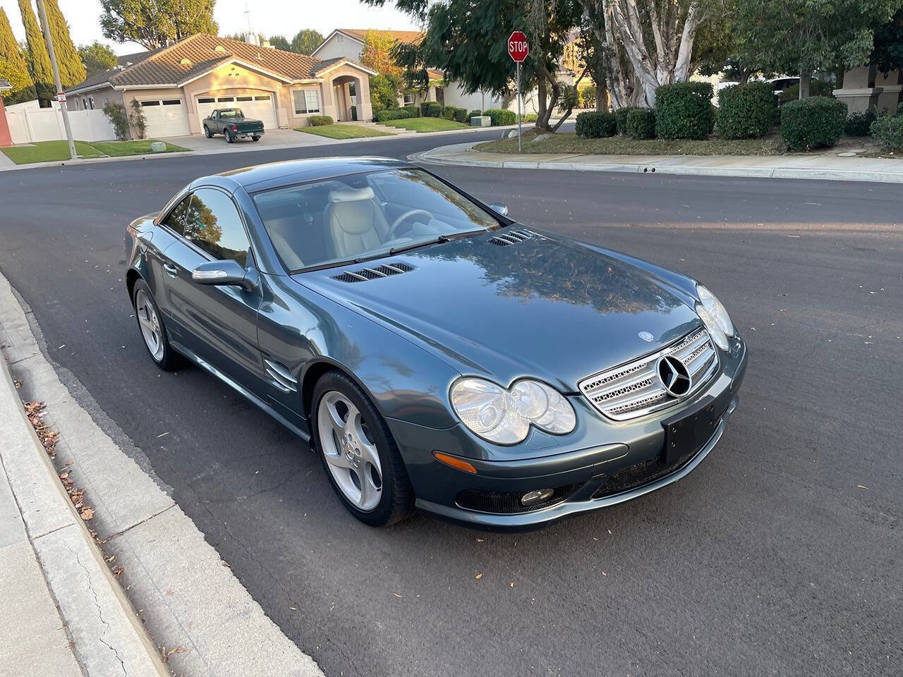 Used 2005 Mercedes-Benz SL 500 image 4
