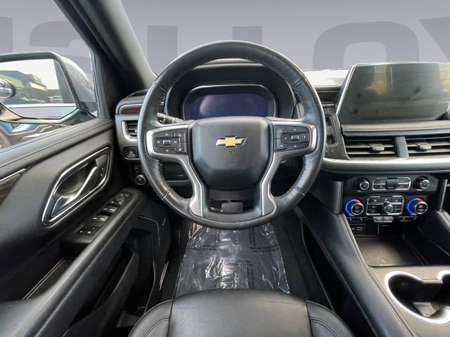 Used 2022 Chevrolet Suburban LT w/ Luxury Package image 13