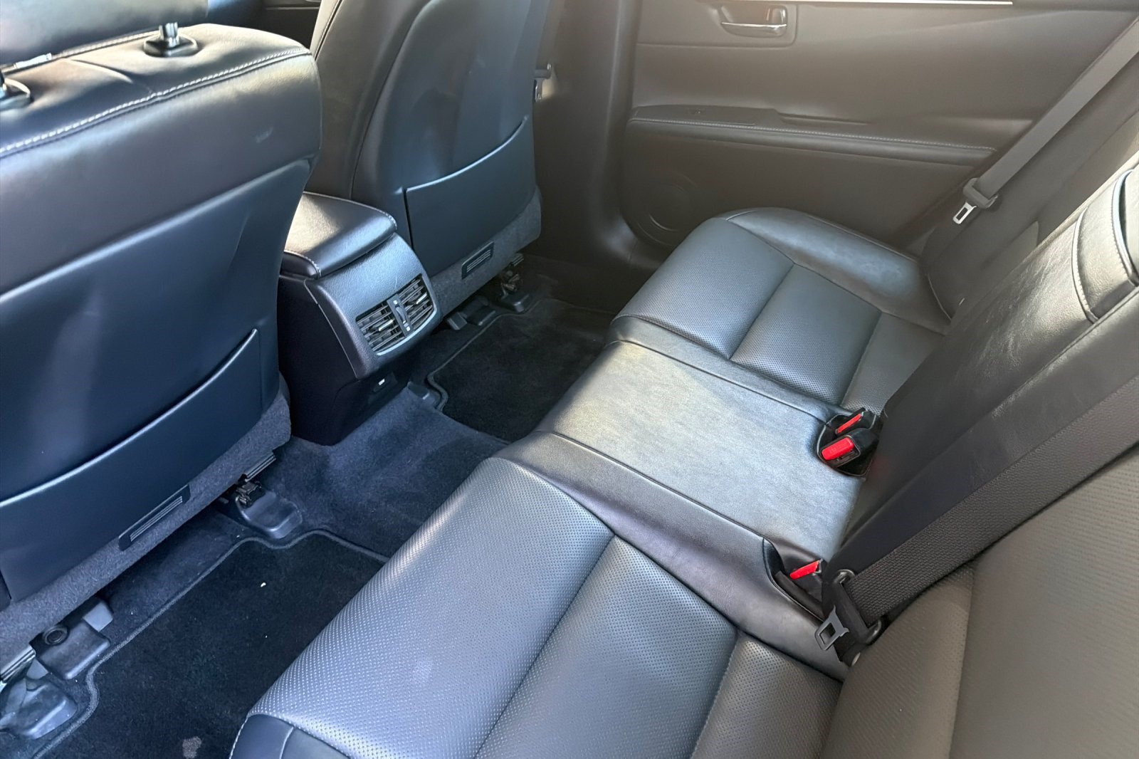 Used 2014 Lexus ES 350 w/ Premium Package FWD image 15