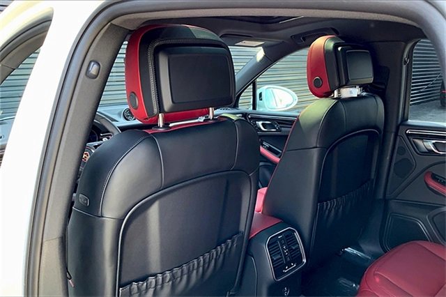 New 2025 Porsche Macan image 26