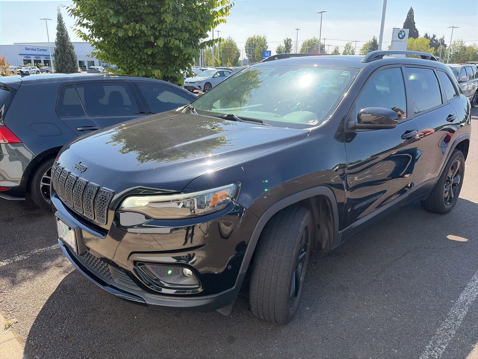 Used 2023 Jeep Cherokee Altitude Lux w/ Lux Elite Package
