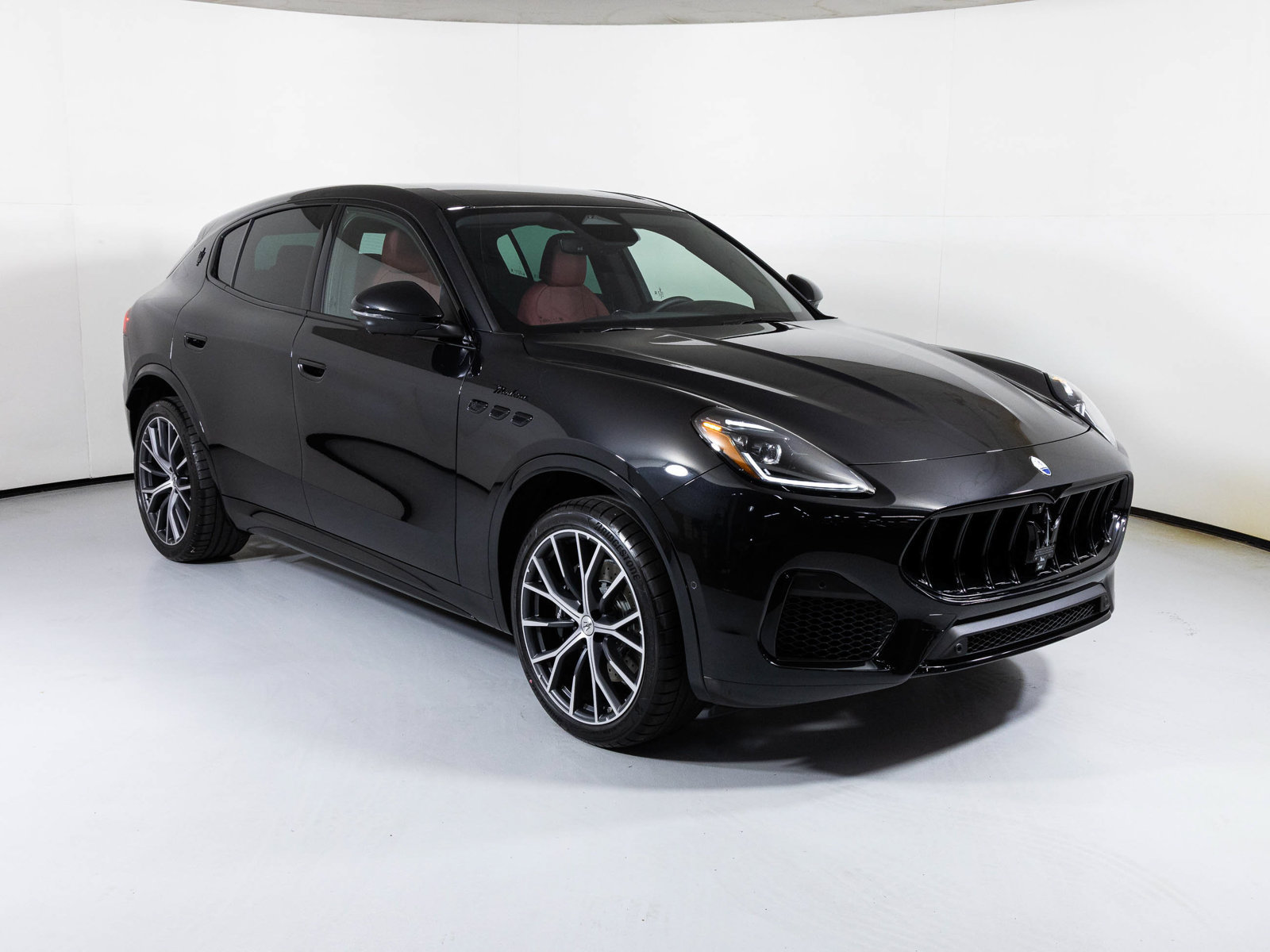 New 2026 Maserati Grecale Modena AWD/4WD image 1