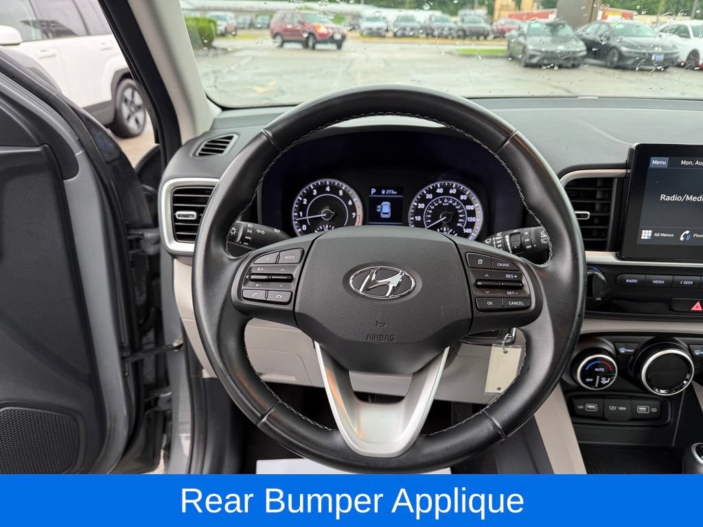 Used 2022 Hyundai Venue SEL w/ Cargo Package FWD image 12