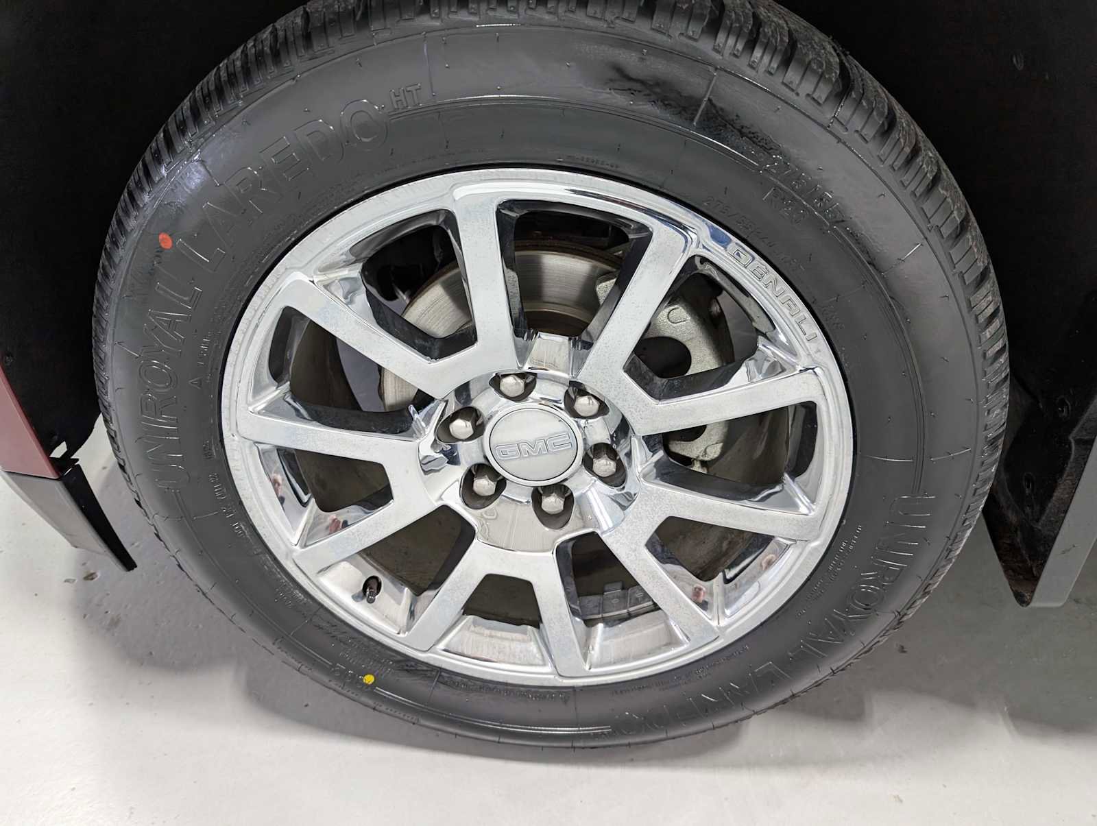 Certified 2017 GMC Yukon Denali image 4