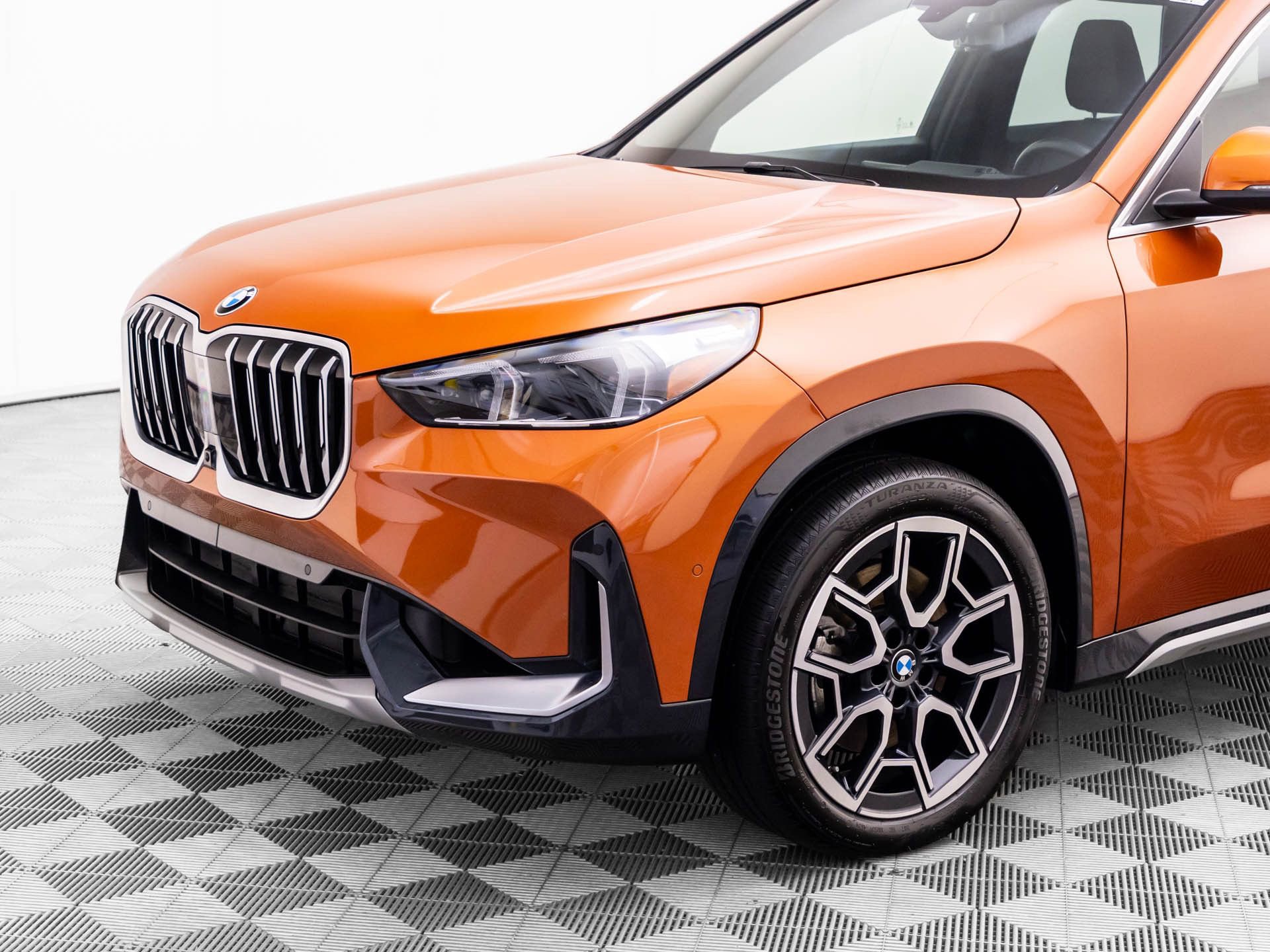 Certified 2025 BMW X1 xDrive28i AWD/4WD image 33