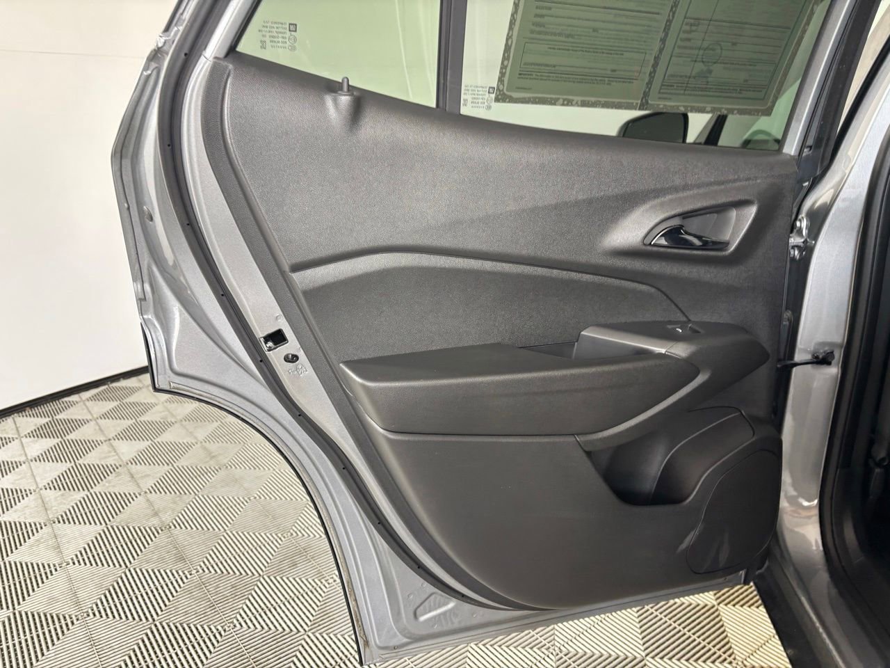 Used 2024 Chevrolet Trax RS image 19
