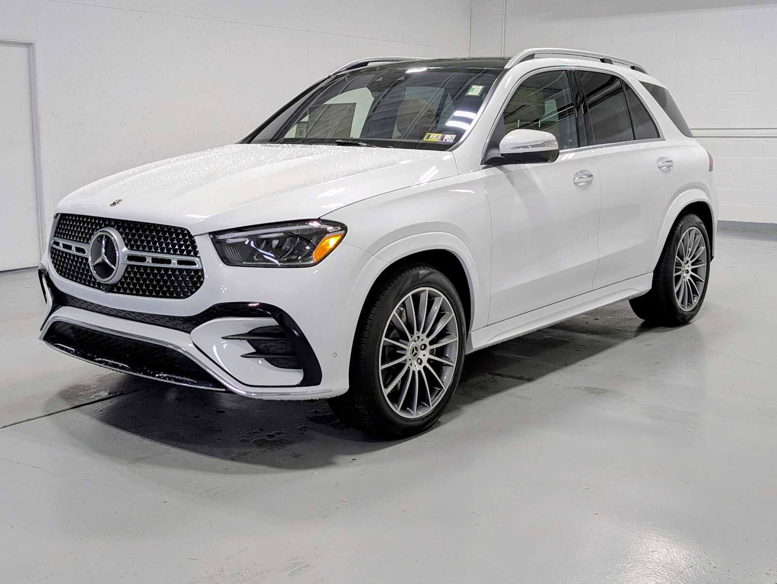 New 2026 Mercedes-Benz GLE 450 4MATIC image 1