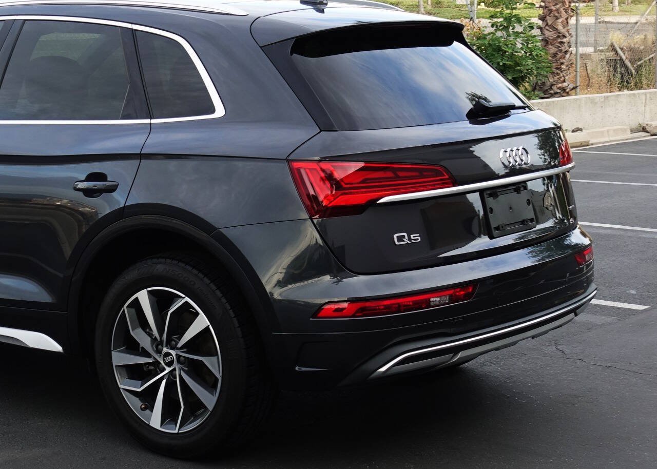 Used 2021 Audi Q5 2.0T Premium w/ Convenience Package AWD/4WD image 12