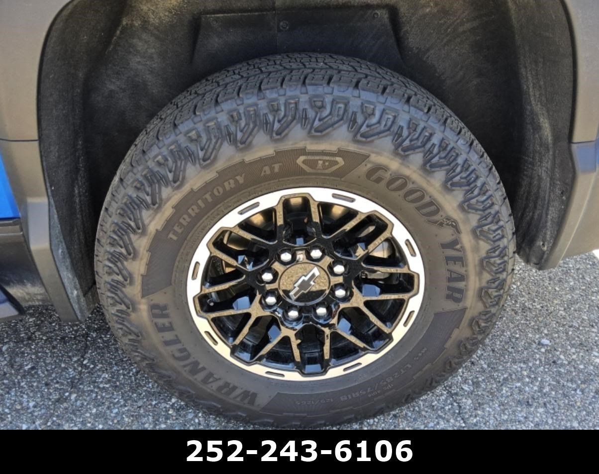 Used 2026 Chevrolet Silverado EV Trail Boss AWD/4WD image 11