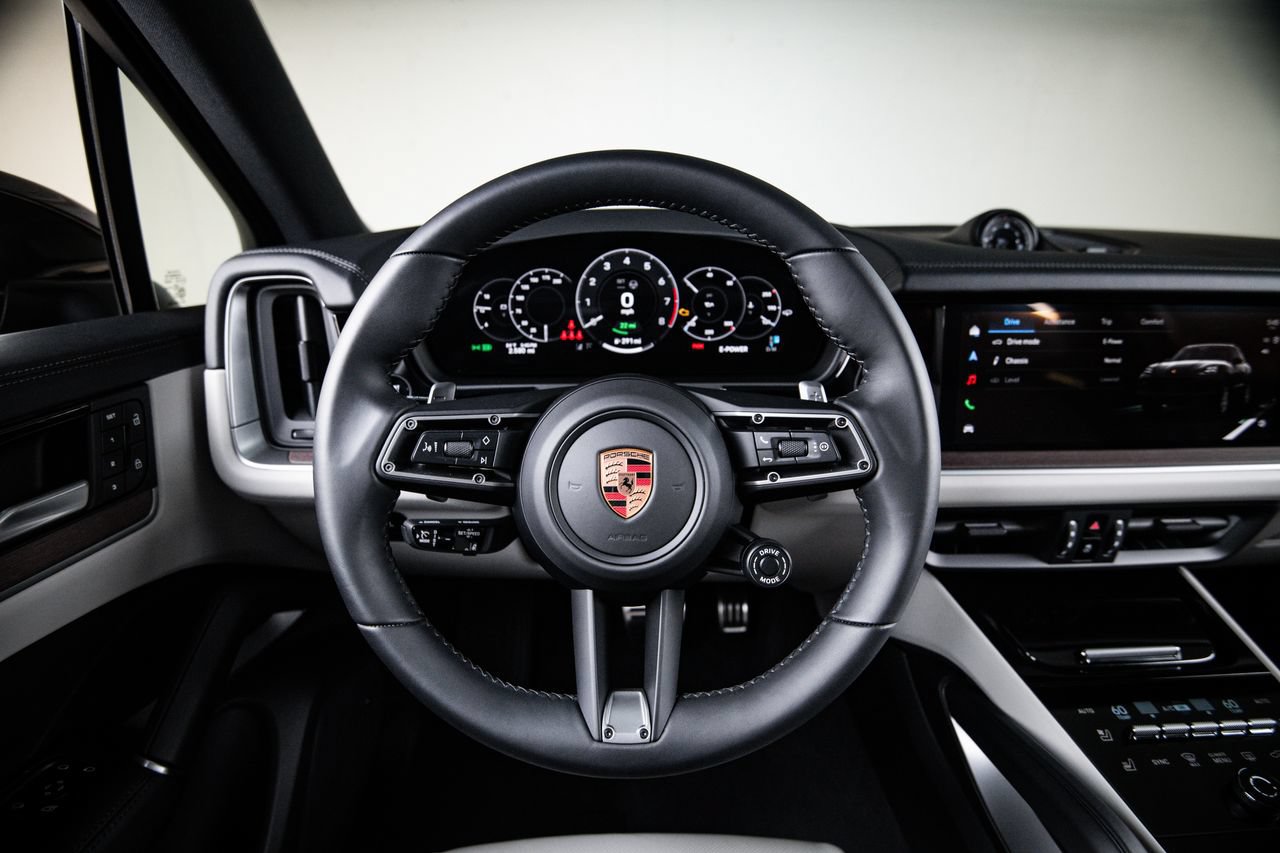 Certified 2026 Porsche Cayenne S AWD/4WD image 27