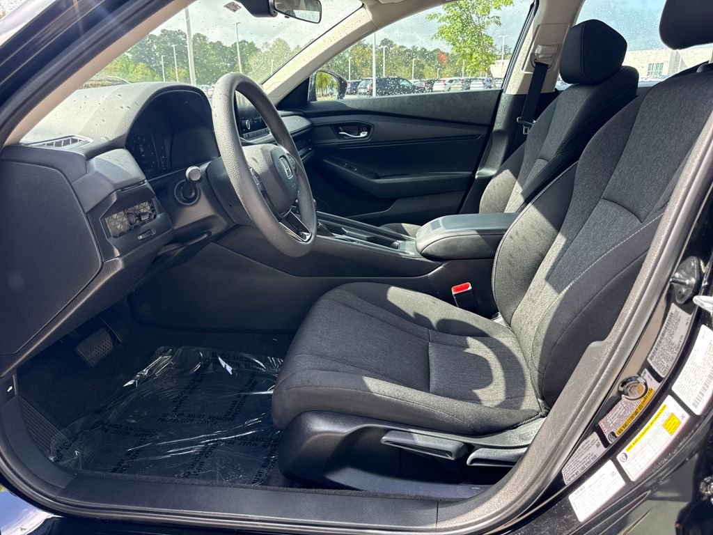 Certified 2023 Honda Accord LX image 10