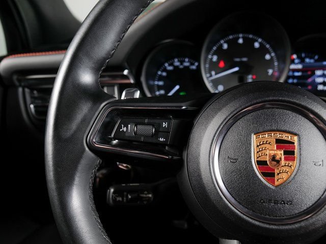 Certified 2024 Porsche Macan S AWD/4WD image 22