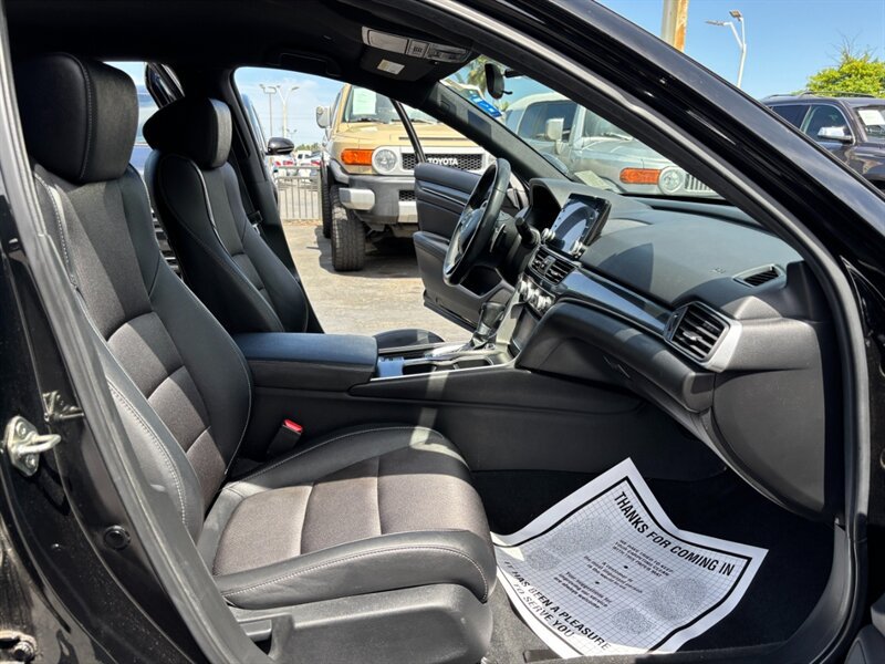 Used 2019 Honda Accord Sport image 12