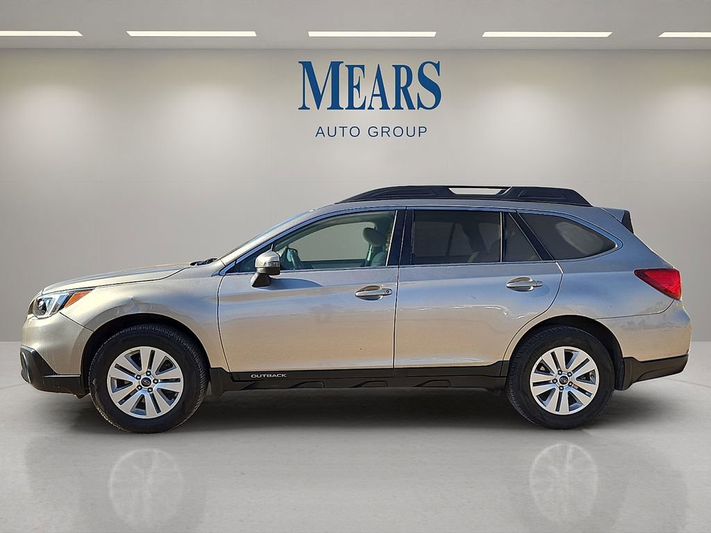 Used 2015 Subaru Outback 2.5i Premium image 2