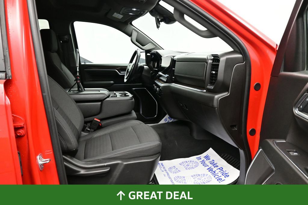 Used 2025 Chevrolet Silverado 1500 LT w/ Work Truck Package AWD/4WD image 22